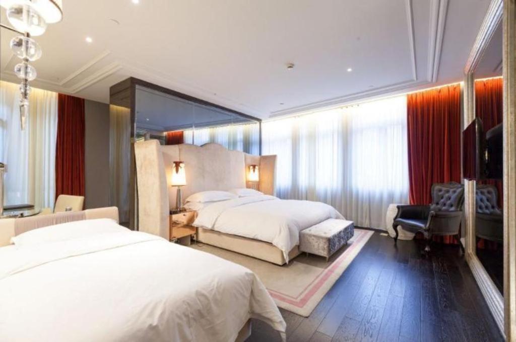 Jinjiang Metropolo Classiq Off Bund Hotel 4*