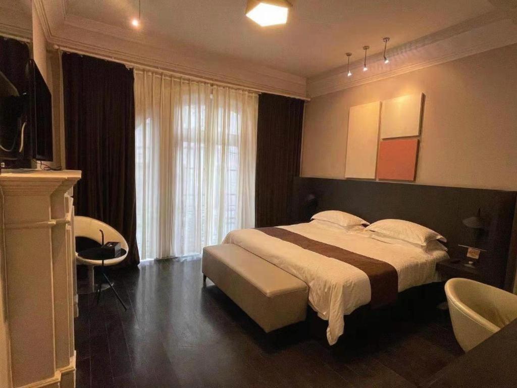 Hotel Jinjiang Select Nanjing Road Pedestrian Street 3*