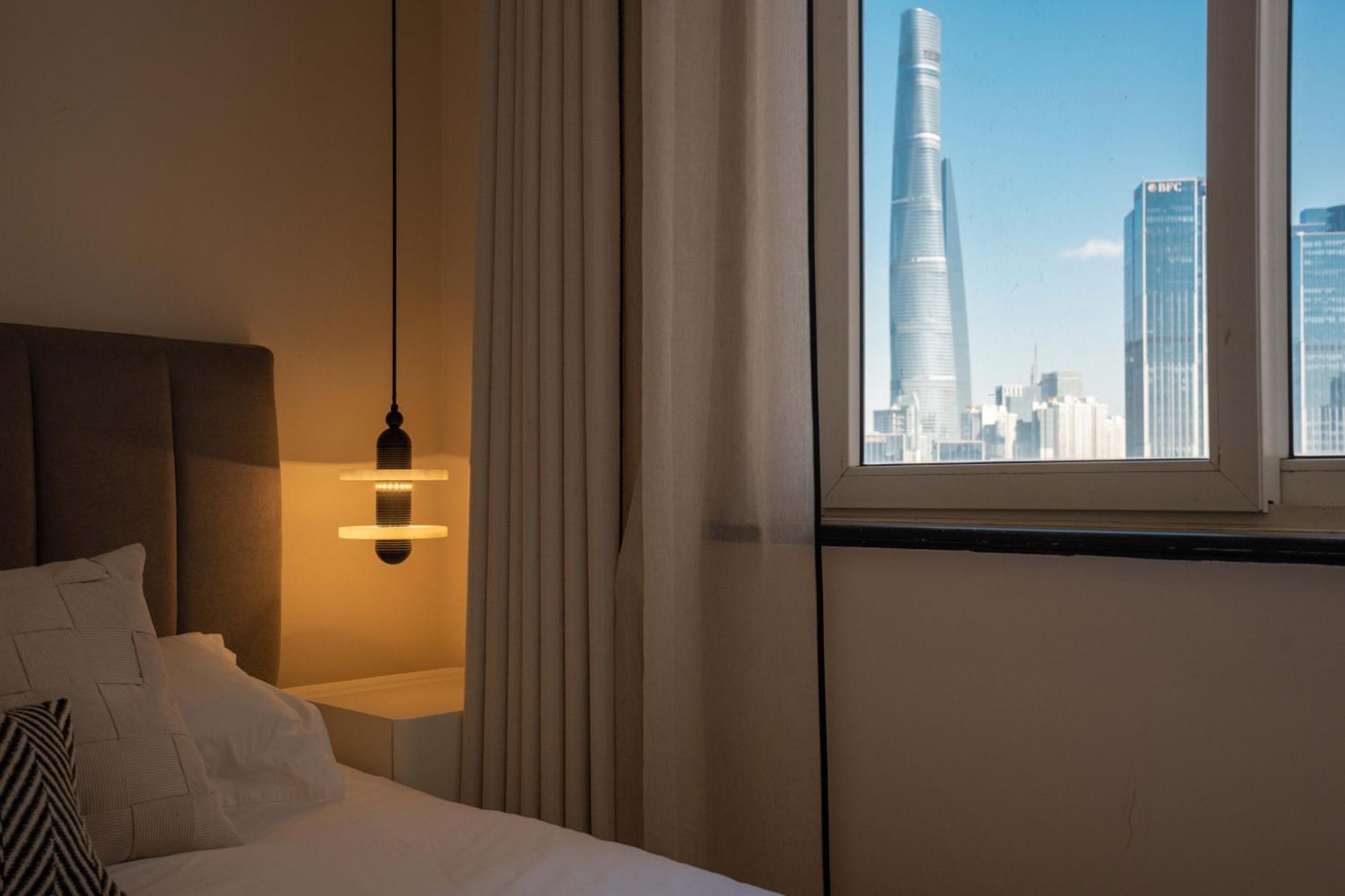 Moli - Bund River View Walk To Yu Garden And The Bund 3bedrooms 2bathrooms 1bathtube With Elevator Ment Apartment *