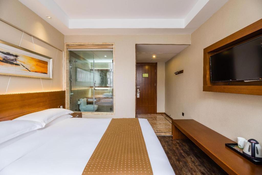 Maixinge Boutique Lujiazui Pudong Hotel 3*