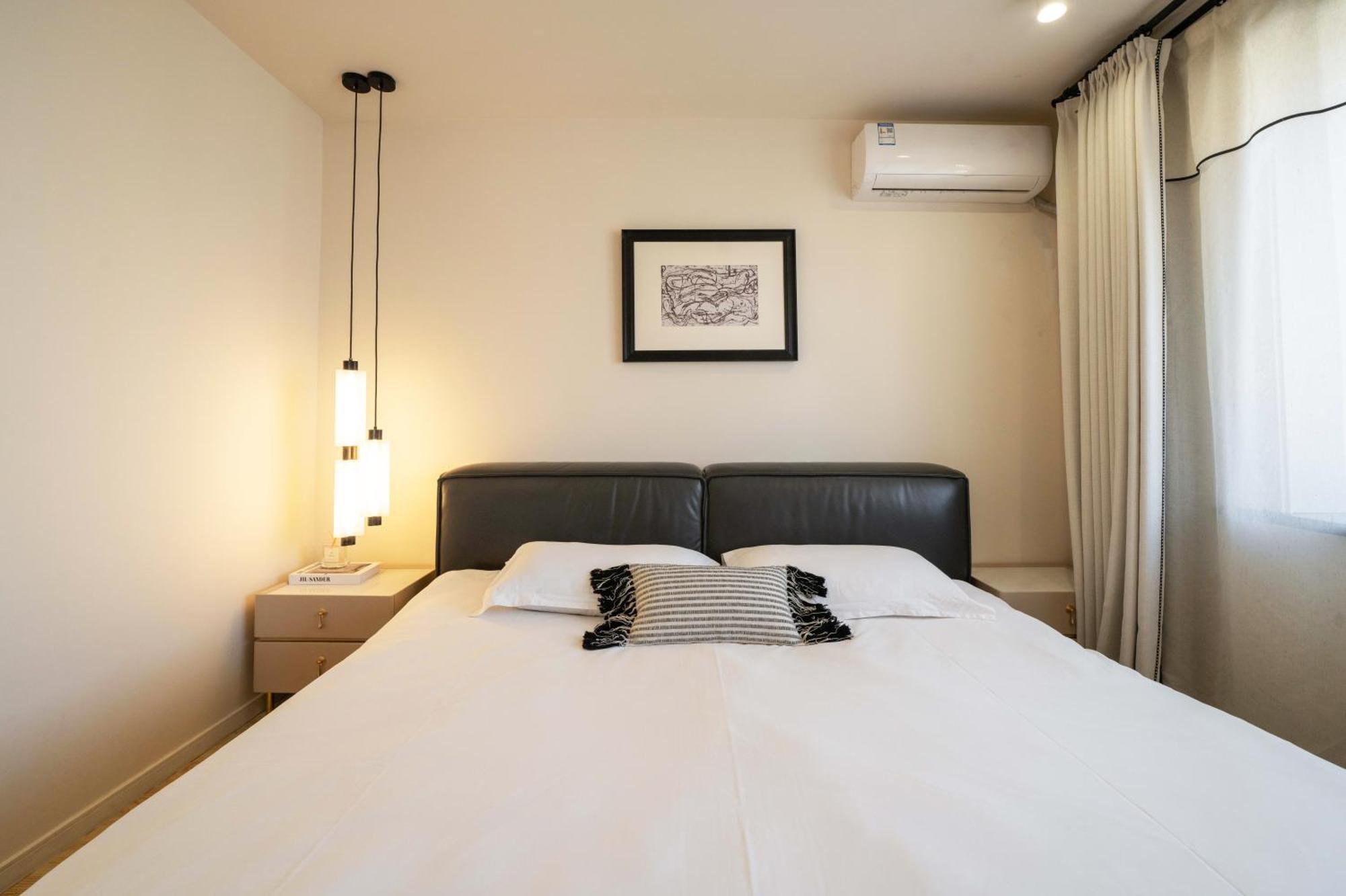 Moli - Bund River View Walk To Yu Garden And The Bund 3bedrooms 2bathrooms 1bathtube With Elevator Ment *