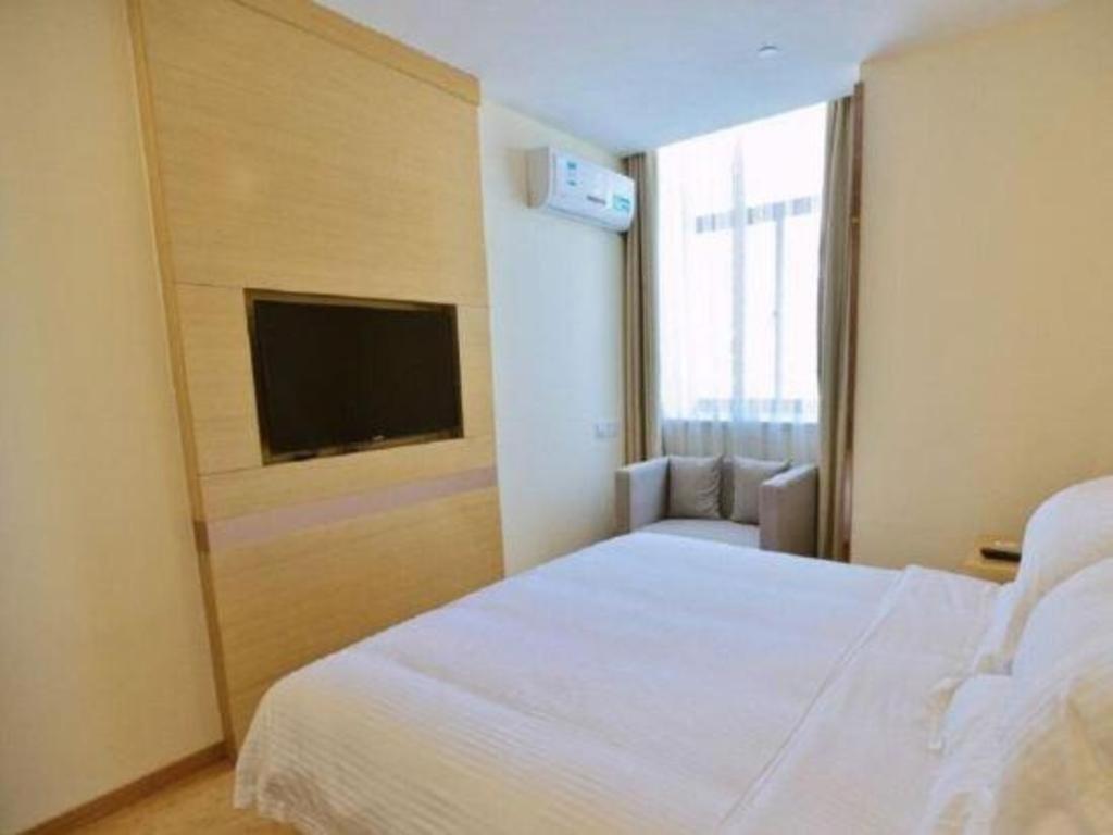Hotel Greentree National Convention And Exhibition Center Huaxiang Road 3*