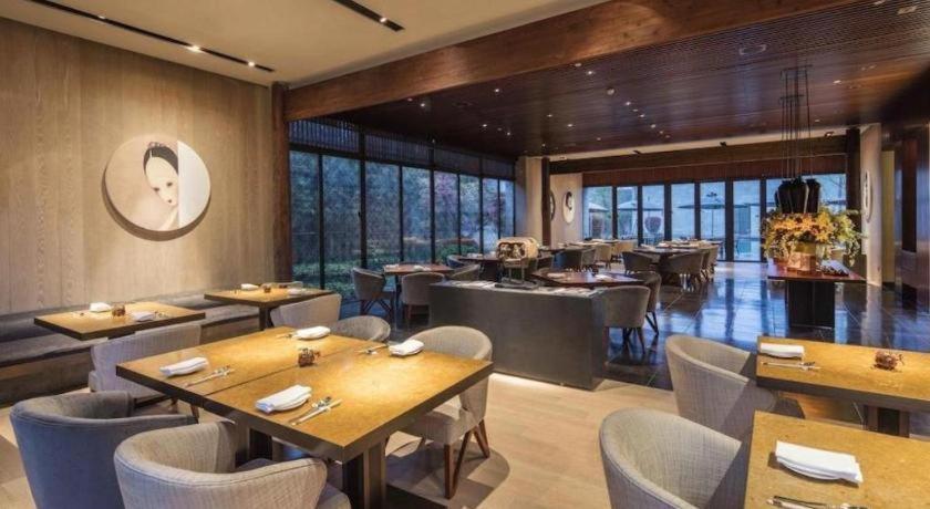Ahn Luh Zhu Jia Jiao 5*