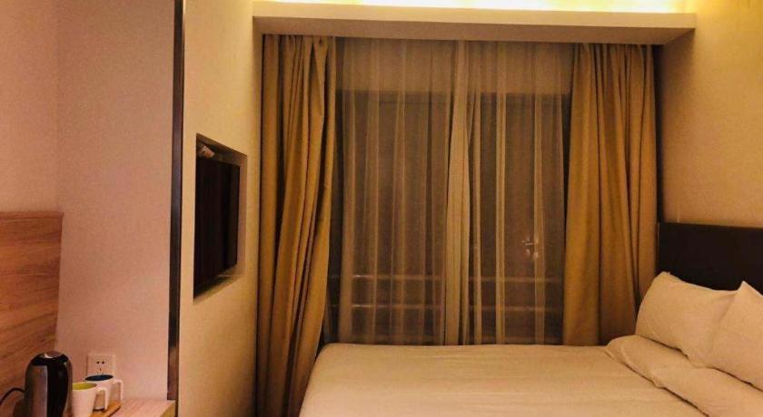 Hotel Hanting Jiashan Road 2*