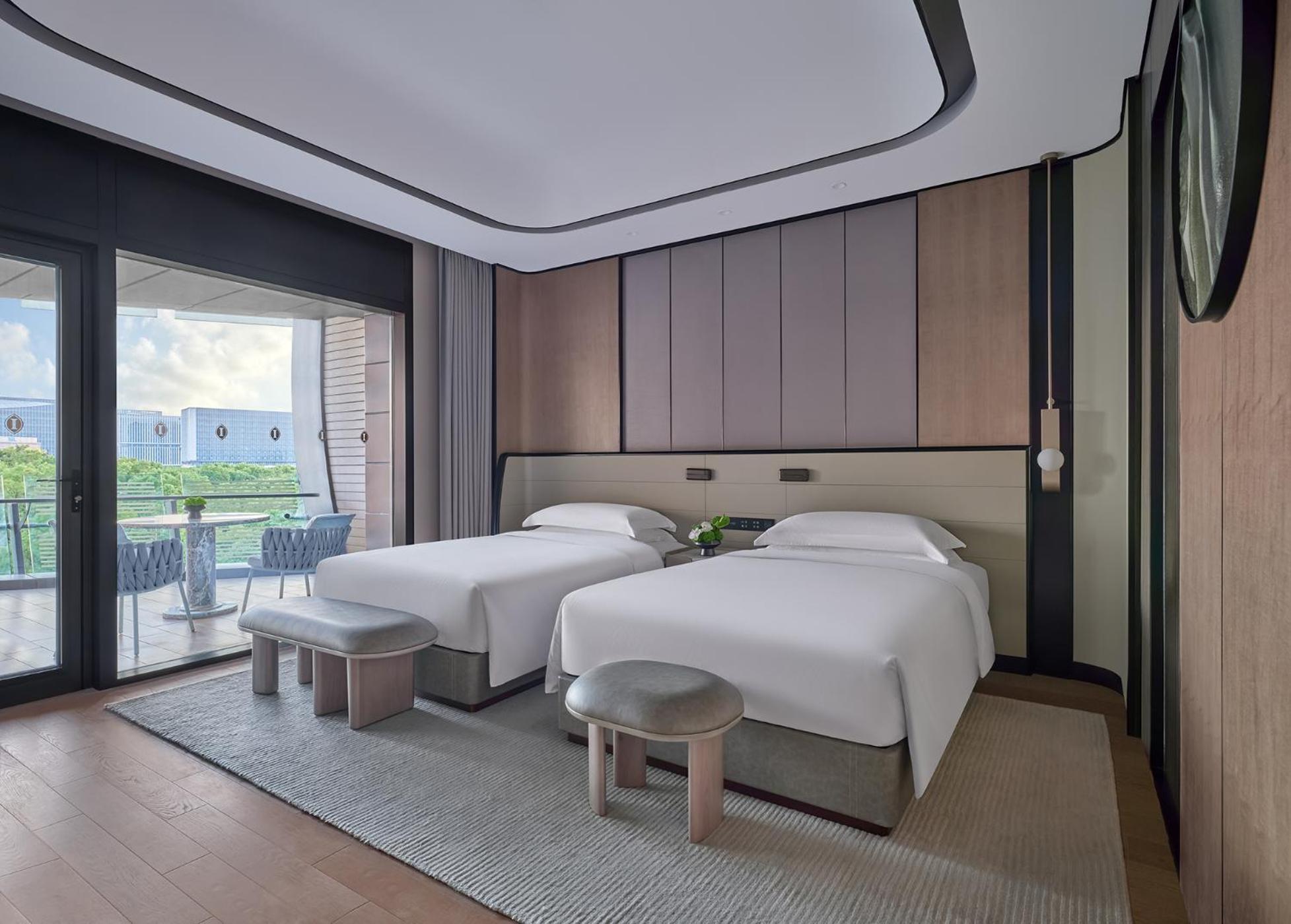 Intercontinental Shanghai Harbour By Ihg Resort 5*