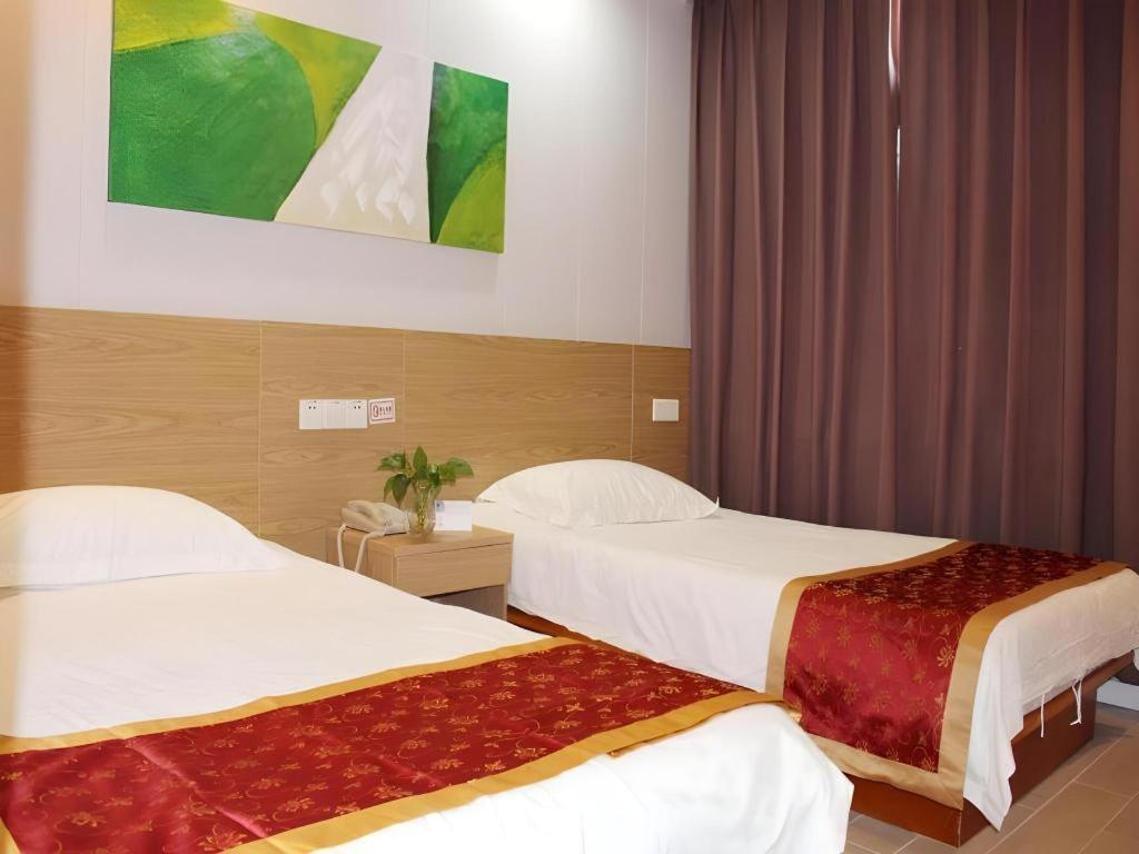 Shell Yangpu District Shuangyang Road Hotel 2*