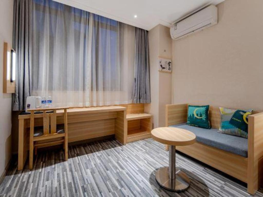 Comfort International Automobile Tongji 2* Şanghay