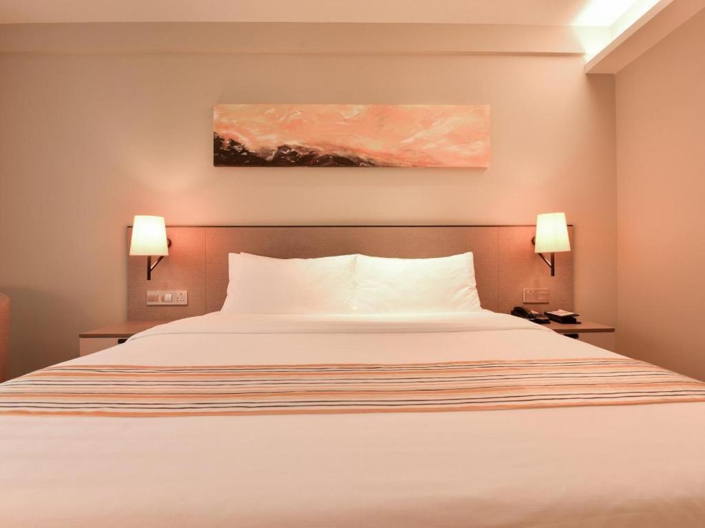 Hotel Xujiahui Branch