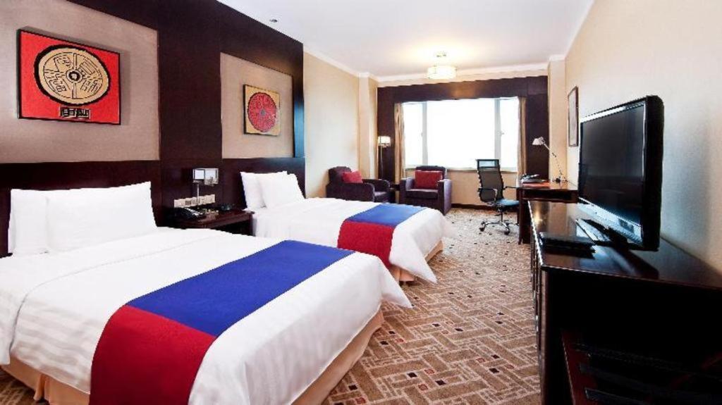 Crowne Plaza Pudong By Ihg 5*