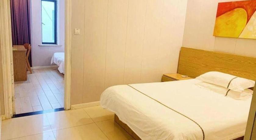 Shell Yangpu District Shuangyang Road Hotel