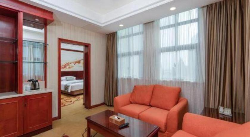Vienna International Songjiang Branch Hotel 3*