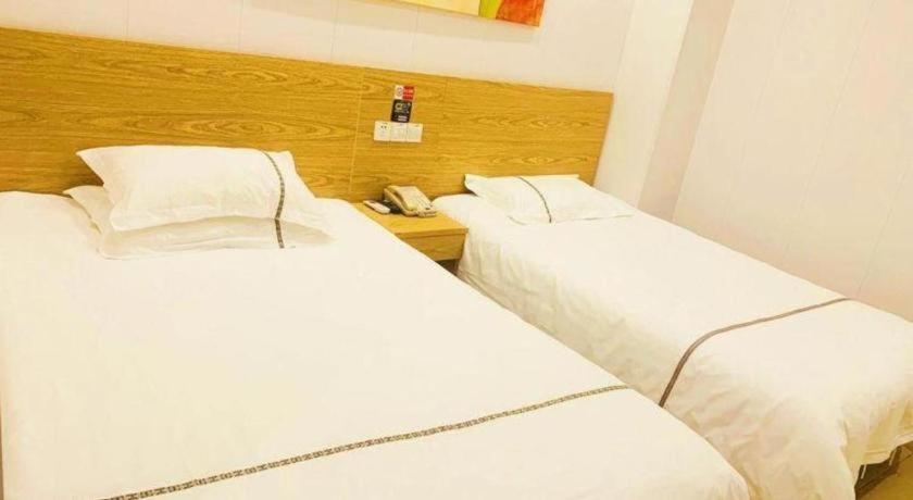 Shell Yangpu District Shuangyang Road Hotel