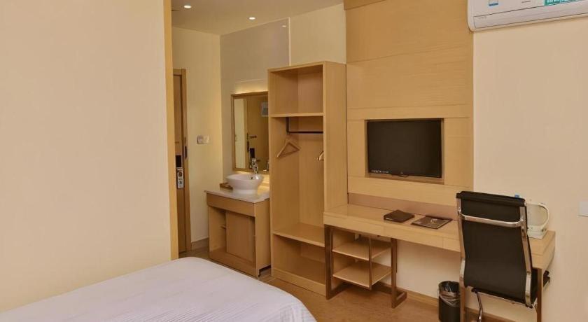 Hotel Greentree National Convention And Exhibition Center Huaxiang Road