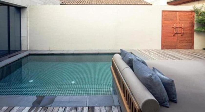 Ahn Luh Zhu Jia Jiao 5*