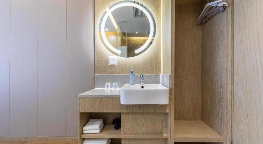 Hotel Hanting Shaanxi South Road Metro Station Shanghai