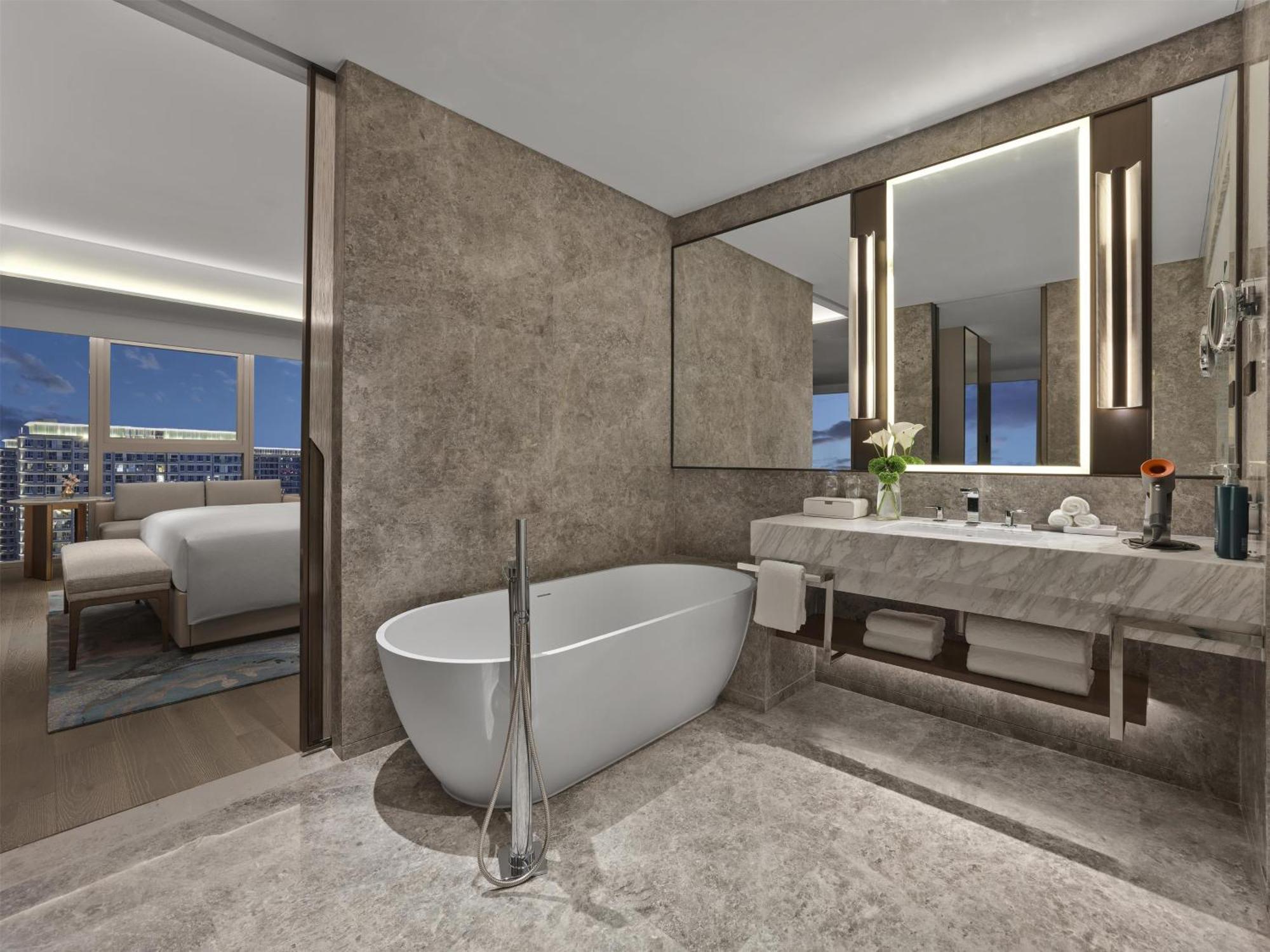 Hilton Greater Hongqiao Hotel