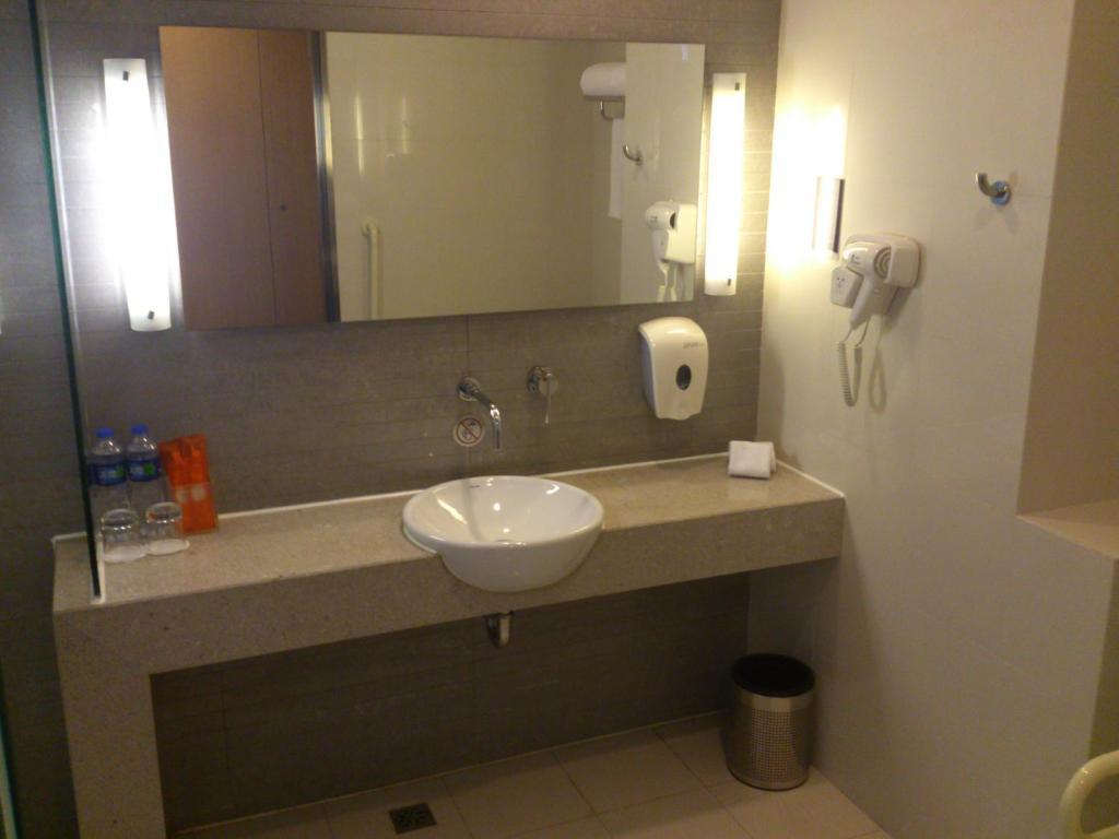 Khách sạn Express Meilong
