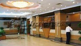 Greentree Changyang Road Jiangpu Park Metro Station Business Shanghai