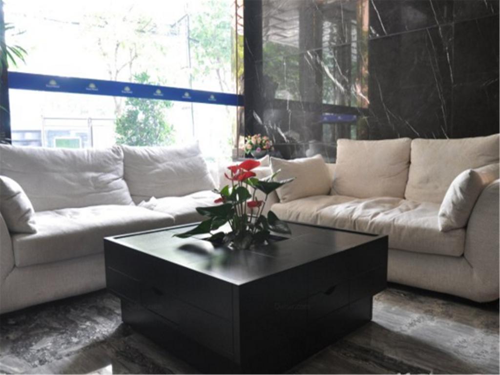 Hotel Days Hongkou Forture