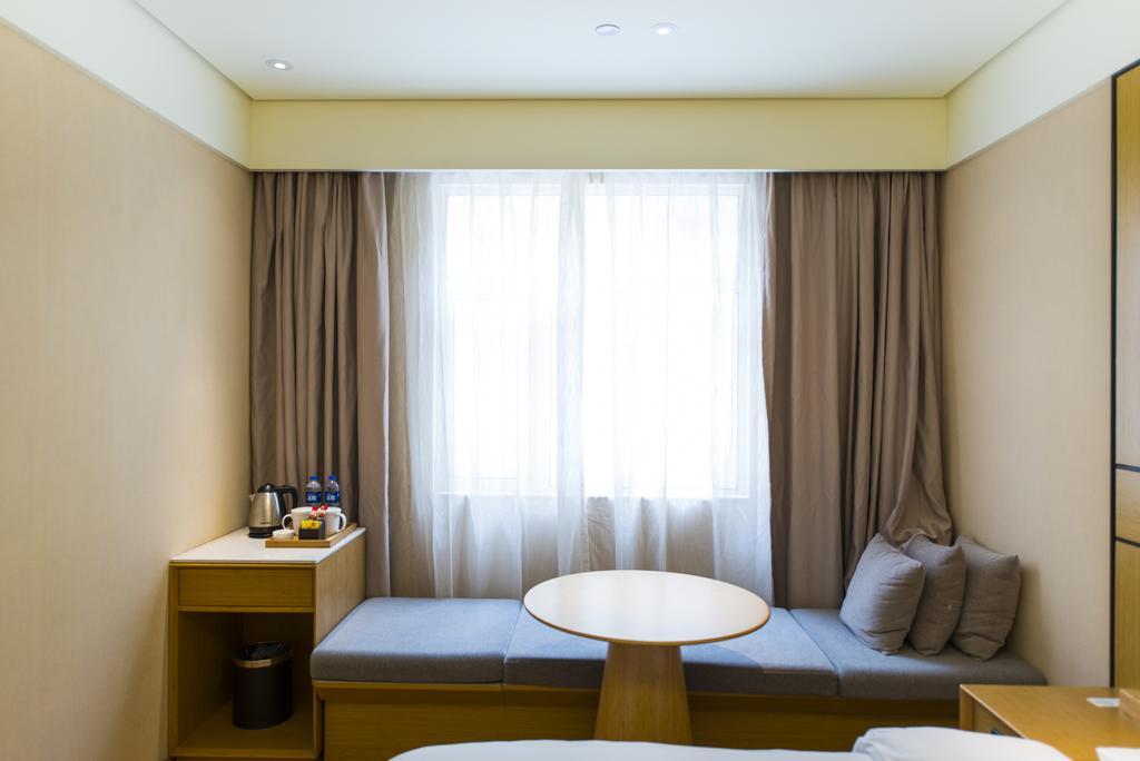 Ji Hongqiao Jinhui Road Otel Şanghay