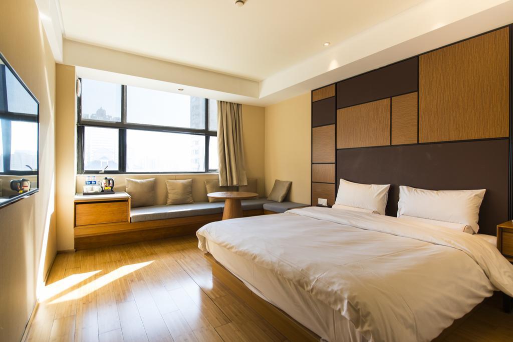 Ji Hongqiao Jinhui Road Otel