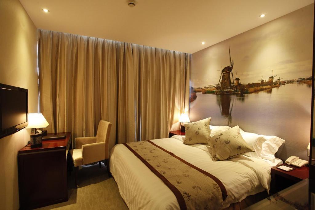 Hotel Holland 3*