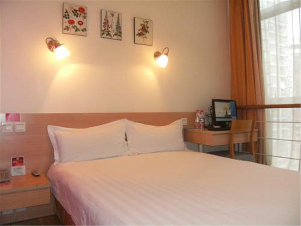 24k International - Nan Jing Road Branch 2*