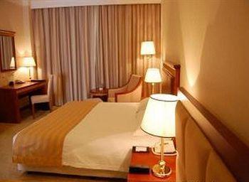 Charms Hotel 3*