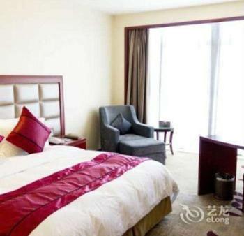 Jinfeng International Hotel