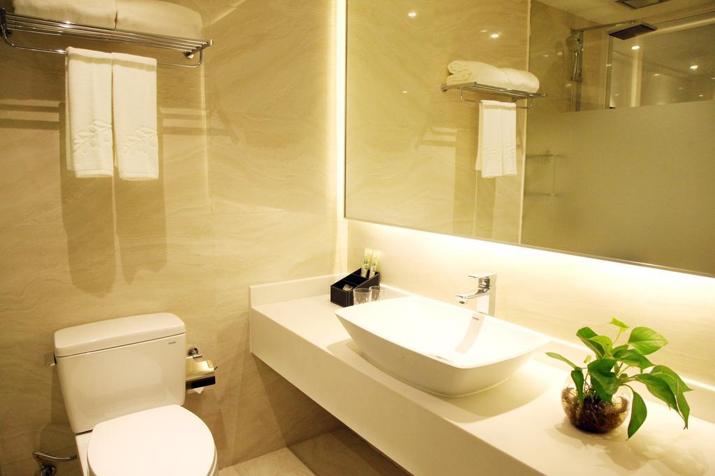 Delight Palace Jingan Service 4* Shanghai