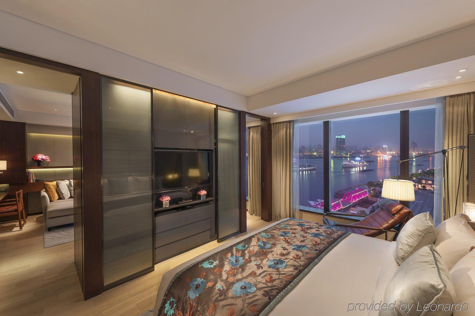 Mandarin Oriental Pudong, Hotel 5*