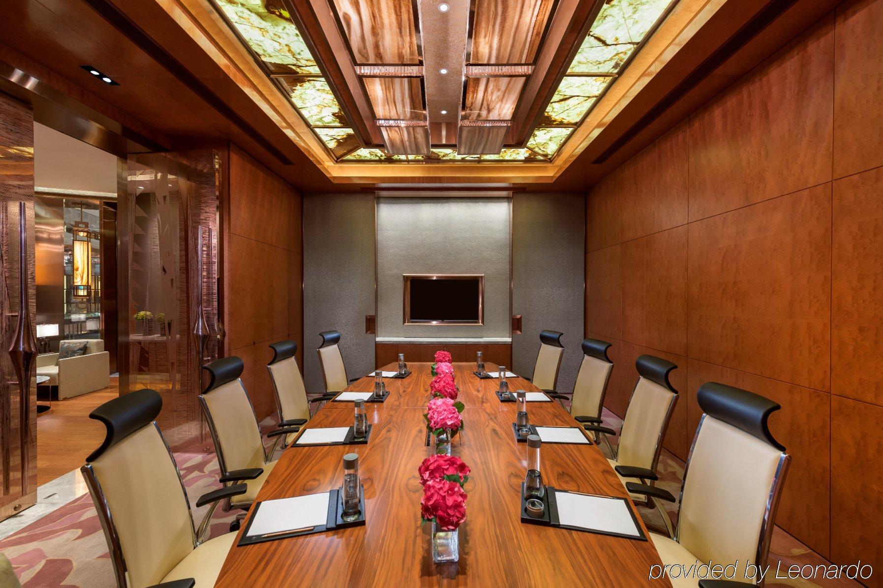 Mandarin Oriental Pudong, Shanghai
