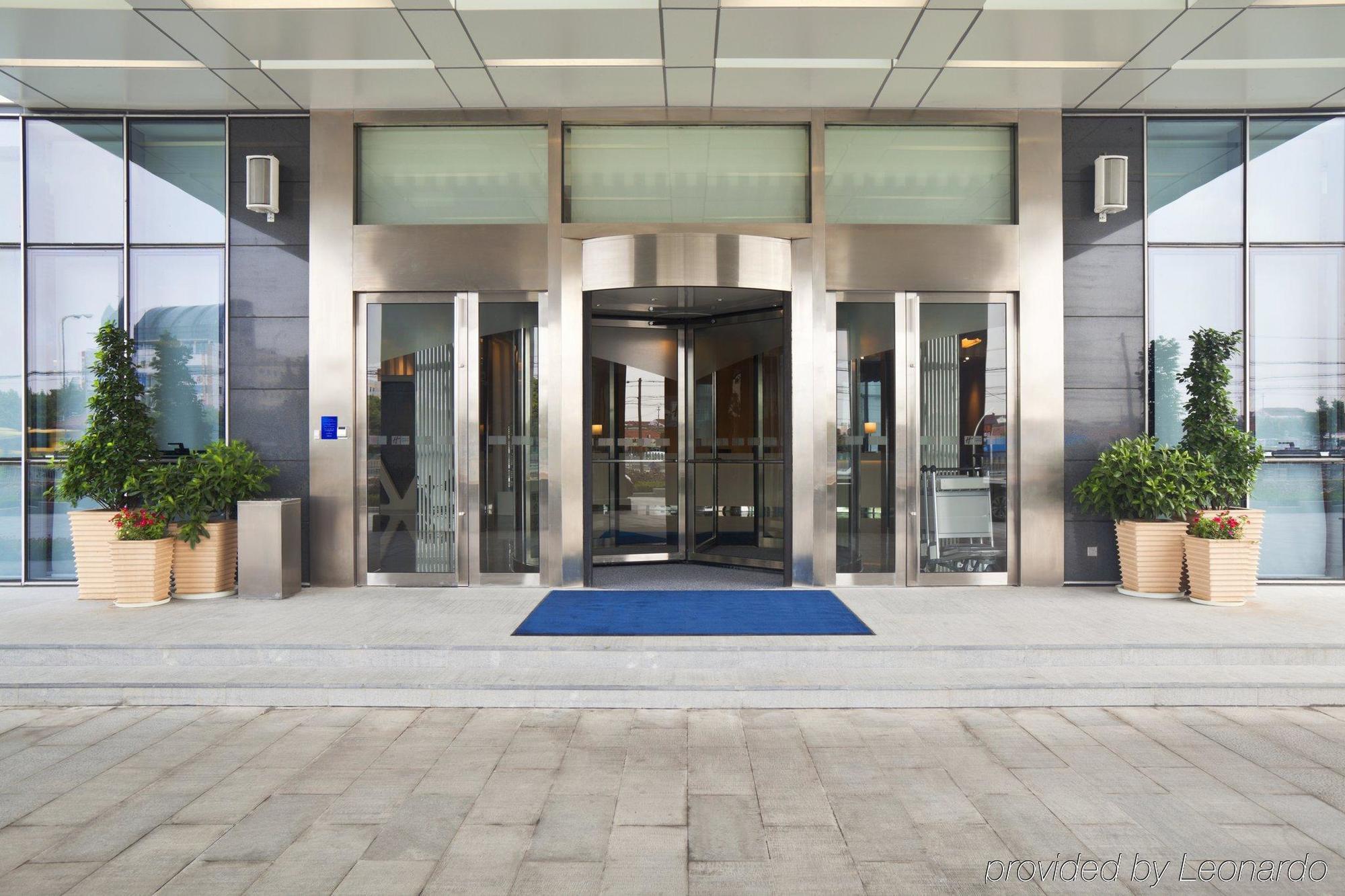Holiday Express New Hongqiao, An Ihg Hotel