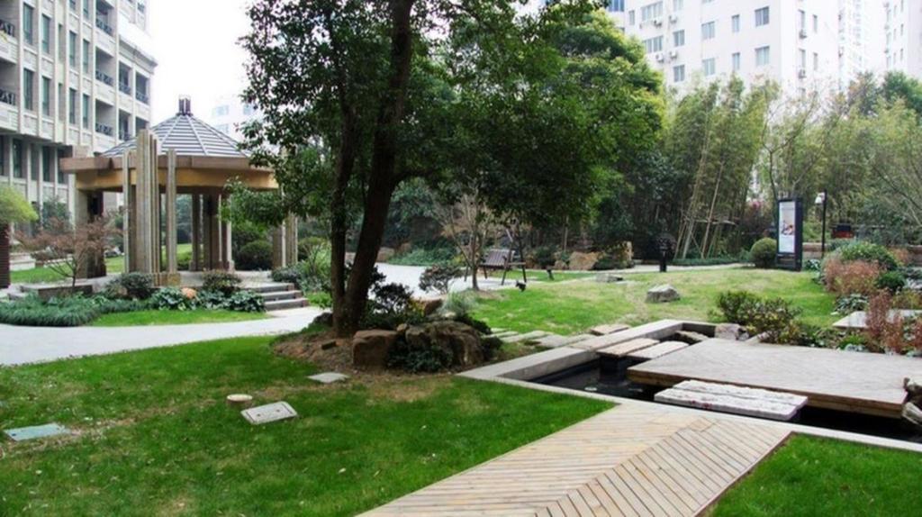 Lee Gardens