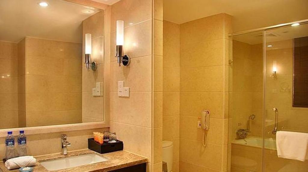 Hotel Lee Gardens