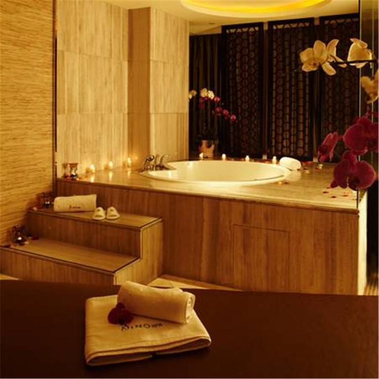 Regal Jinfeng Hotel Shanghai