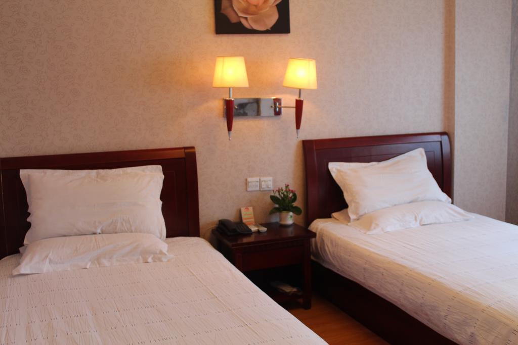 Hotel Yiting Four Season - Dongfang Road Branch