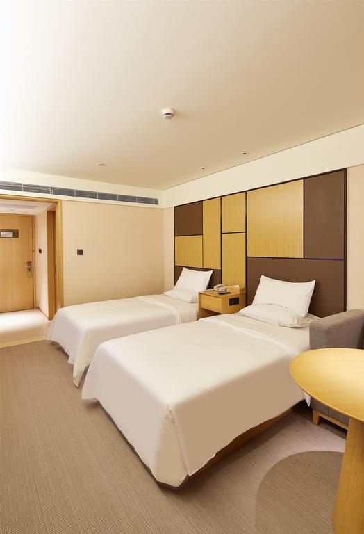 Hotel Ji Lujiazui 4*