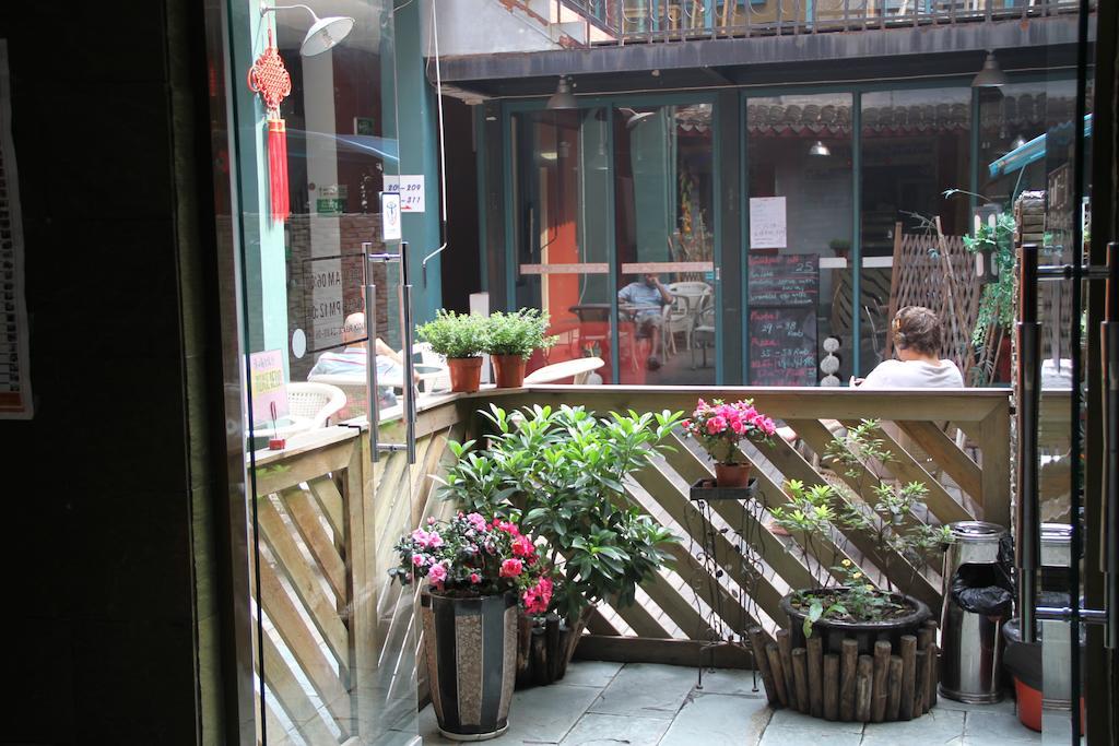 Beehome International Youth Hostel- Lujiazui Shanghai