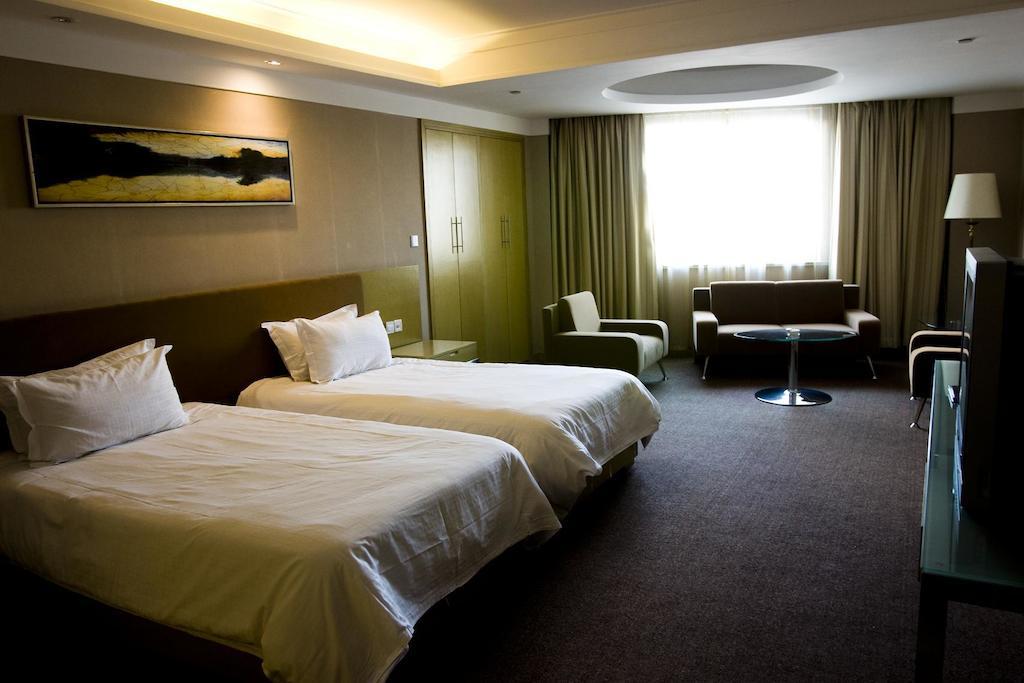 Hotel Topsun On The Bund 4*