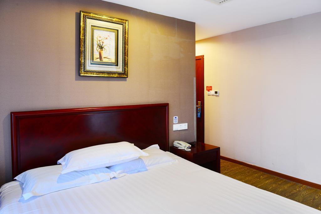 Hanting Hotel Shanghai The Bund Garden Bridge