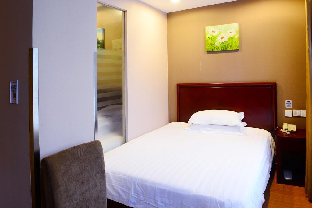 Hanting Hotel Shanghai The Bund Garden Bridge