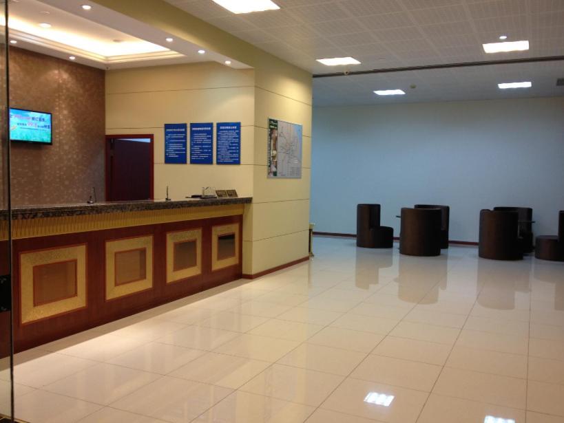 Greentree Alliance Anting Zhaofeng Road Subway Station Hotel 3*