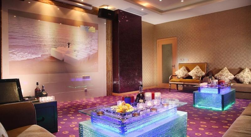 Hotel Ramada Plaza Pudong South 4*