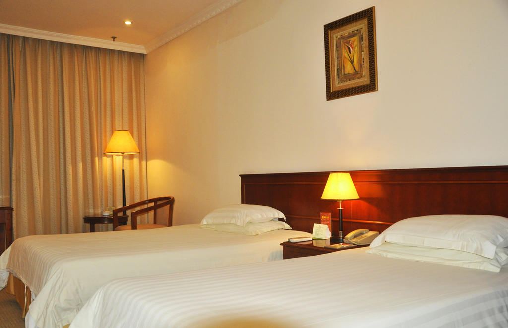 Hotel Airlines Travel Hotel（south Railway Station Branch)