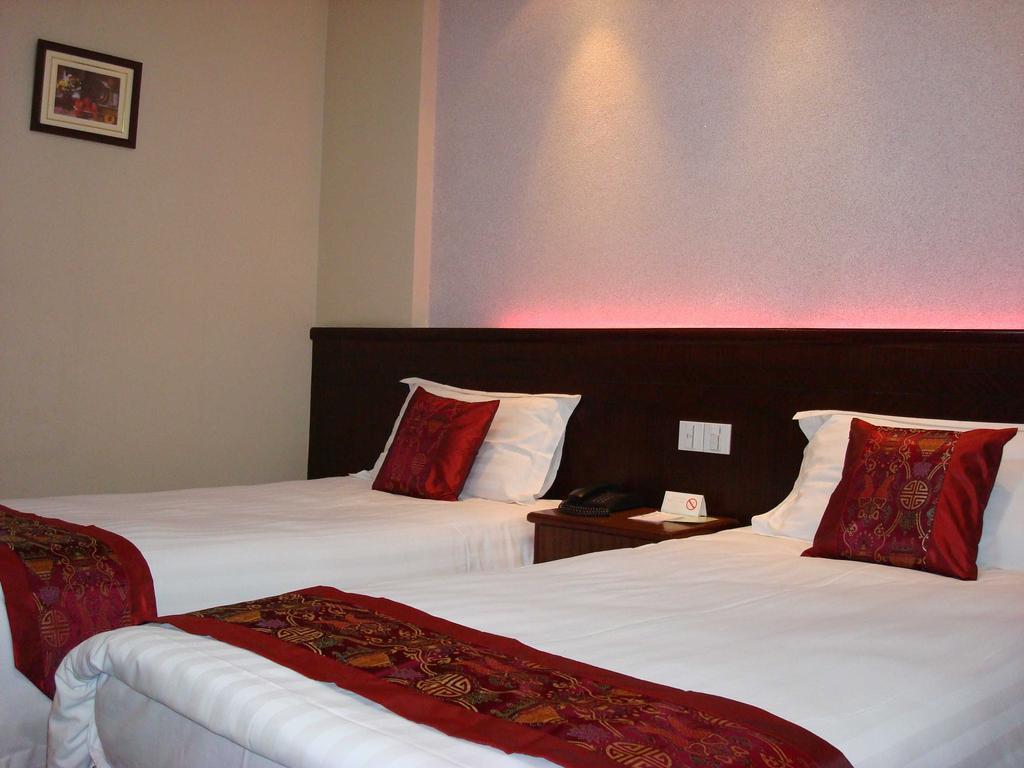 Hotel White Mansion 2*