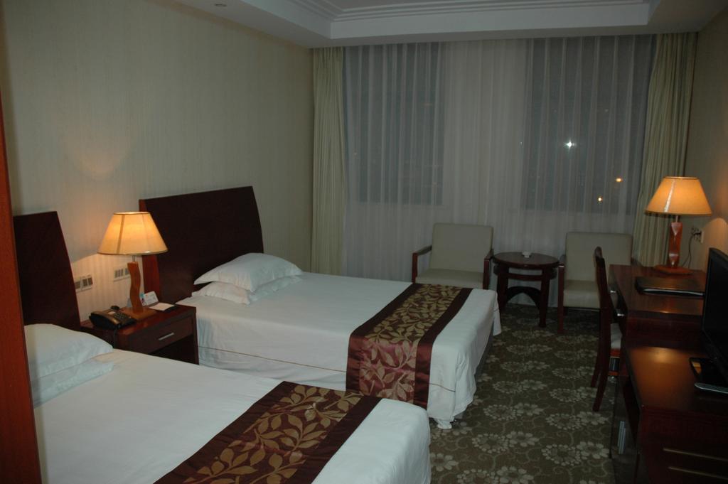 Hotel Piaoying Bund 3*