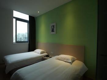 Hotel Motel 168 Shanghai Pudong Huinan Metro Station Tesco *