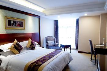 Vienna International Hongqiao Hub Caoan Road Hop