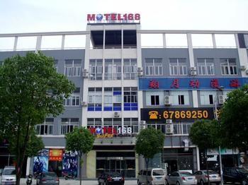 Hotel 168 Jiuting Laiyin Road *